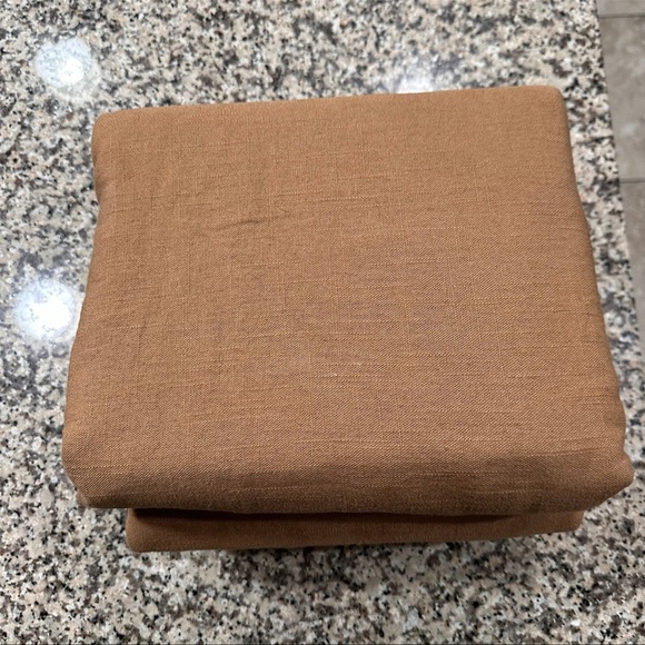 New Queen Casaluna Linen Duvet Set - Picture 3 of 10